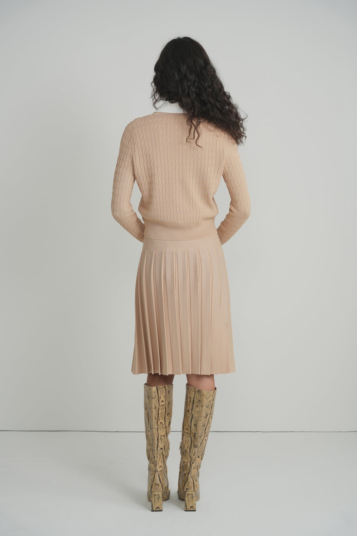 Aleeza Paris Camilla Cable Cardigan – modest top