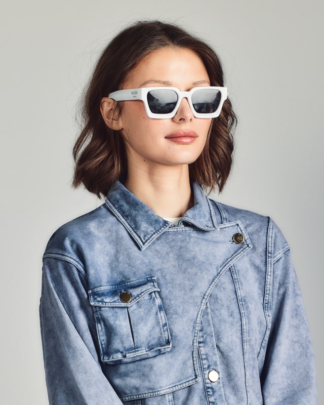 Aleeza Paris Carnaby Denim Strech Jacket – modest jacket in Denim
