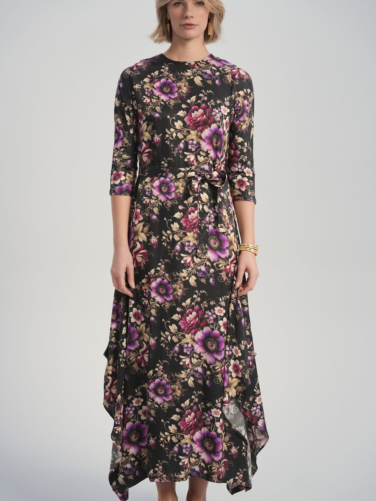 Aleeza Paris Chinni Dress – modest dress in Black Floral
