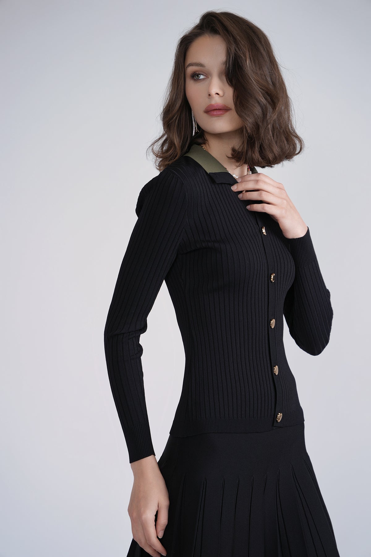 Aleeza Paris Classic Ribbed Knit Top – modest top in Black