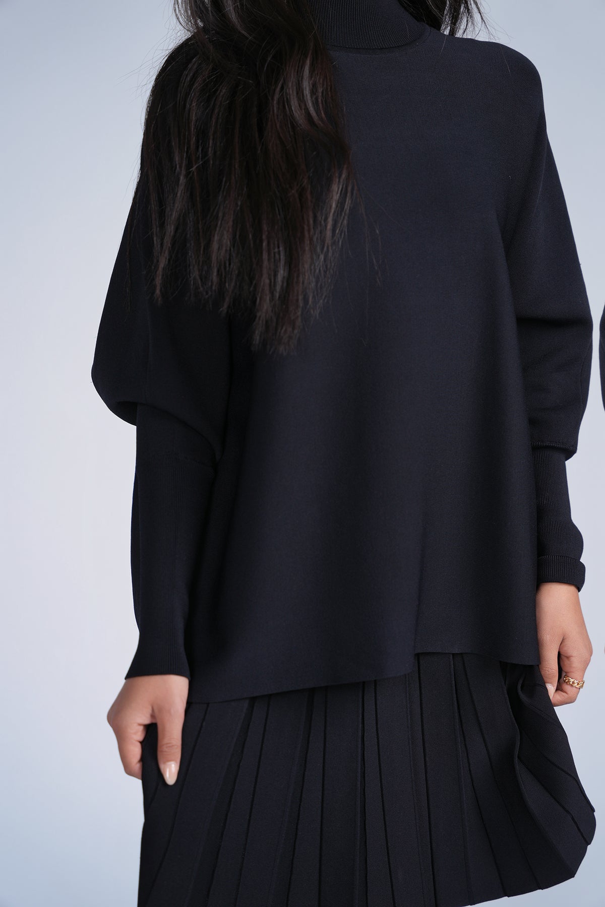 Aleeza Paris Cozy Loose Knit Top – modest top in Black
