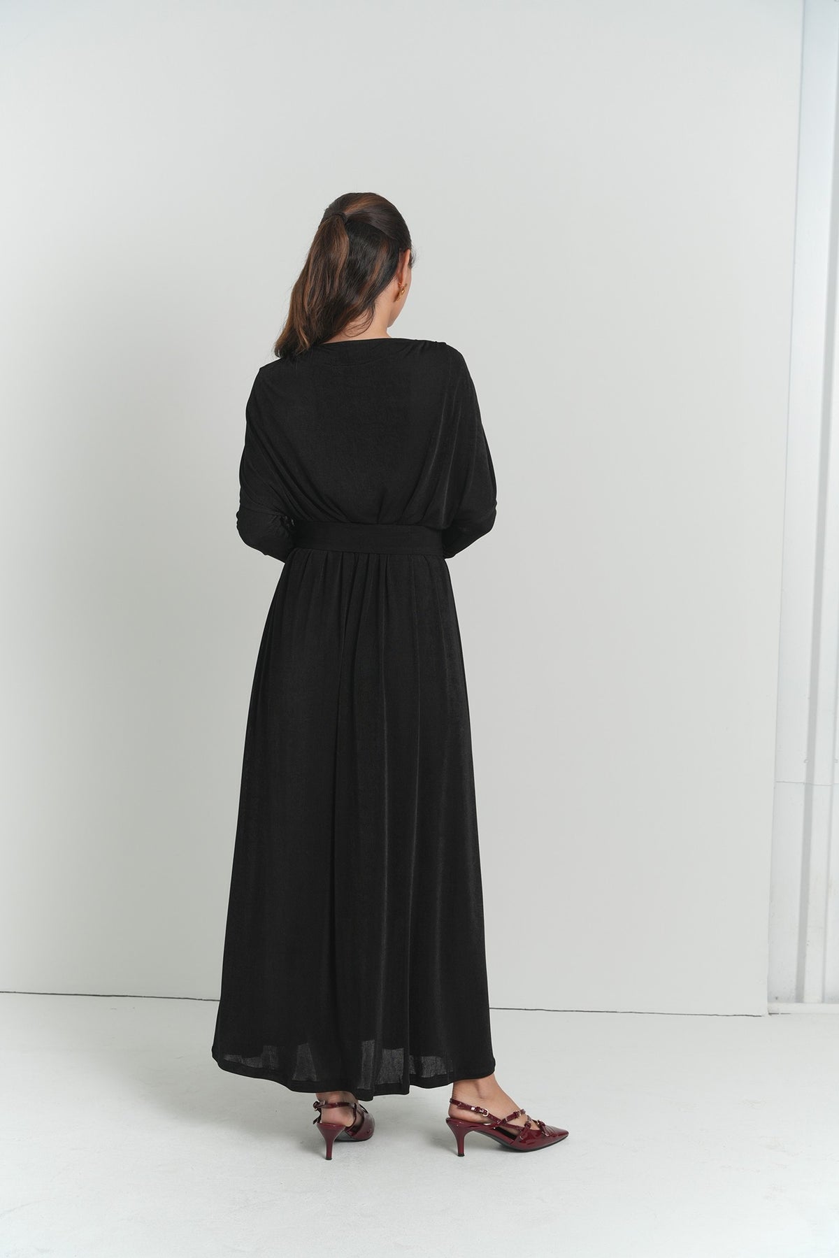 Marielle Knit Skirt in Black – on model – ALEEZA PARIS