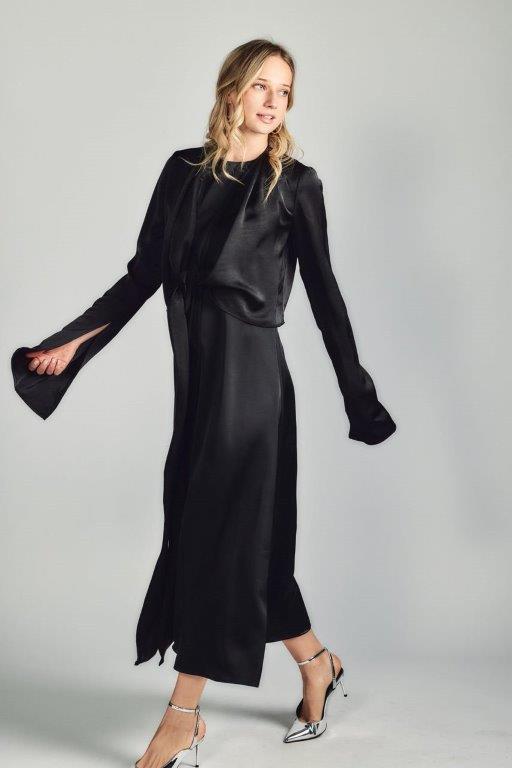 Aleeza Paris Grace Silk Wrap Shirt – modest top