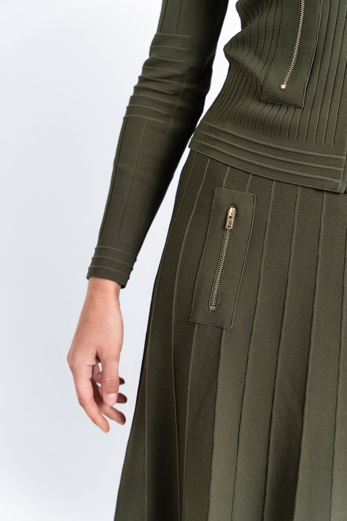 Aleeza Paris Timeless Zipper Cardigan – modest top