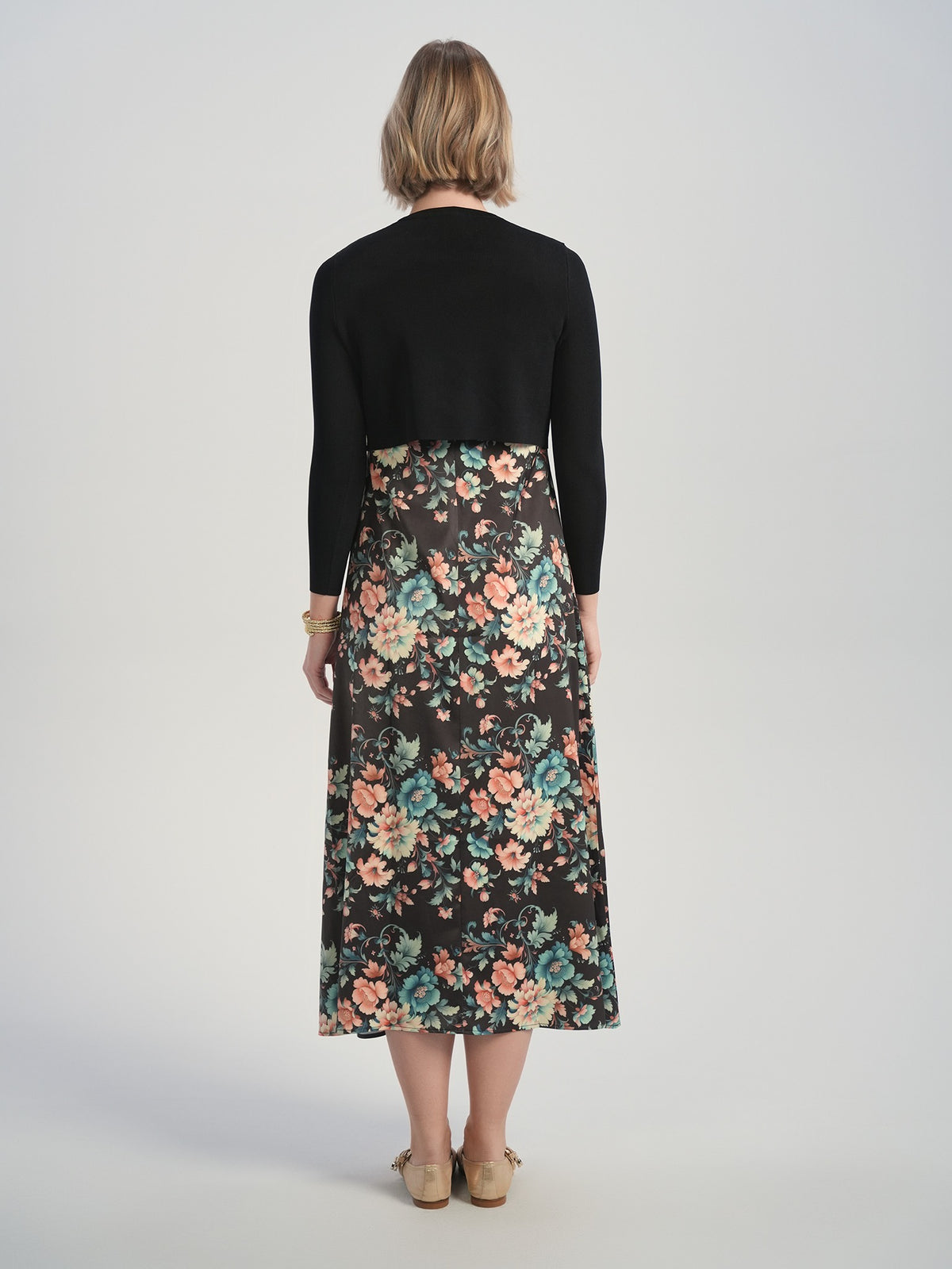 Aleeza Paris Yari Cropped Cardigan – modest top