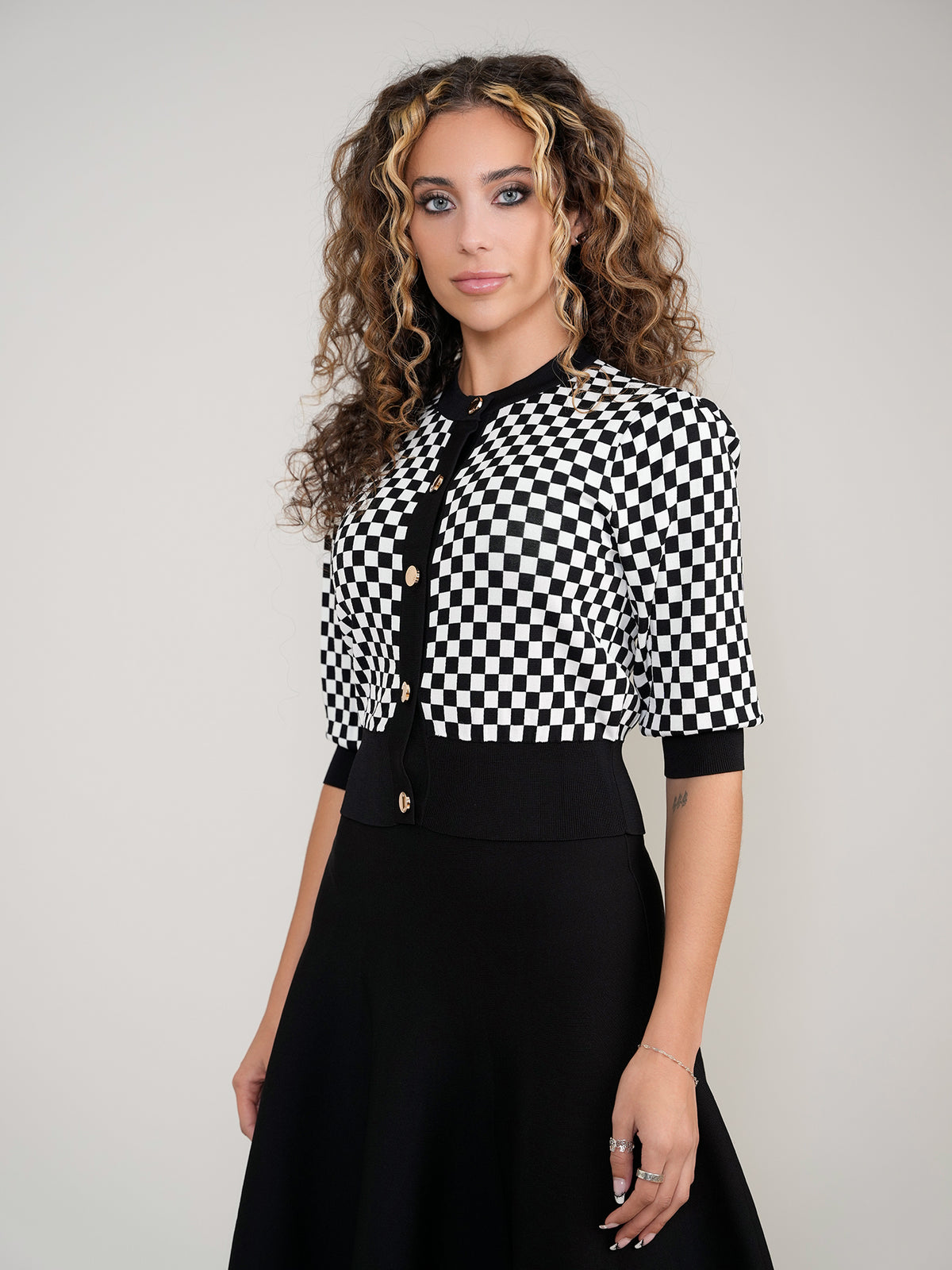 Aleeza Paris Checked Cardigan – modest top in Black/White