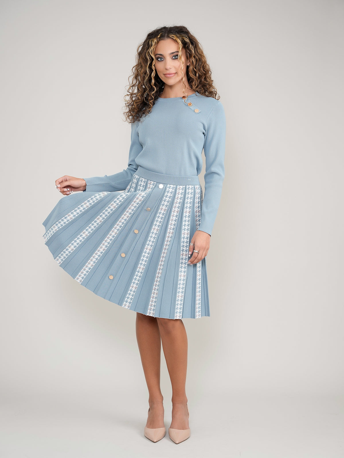 Aleeza Paris Houndstooth Pleated Skirt with Gold Buttons – modest skirt