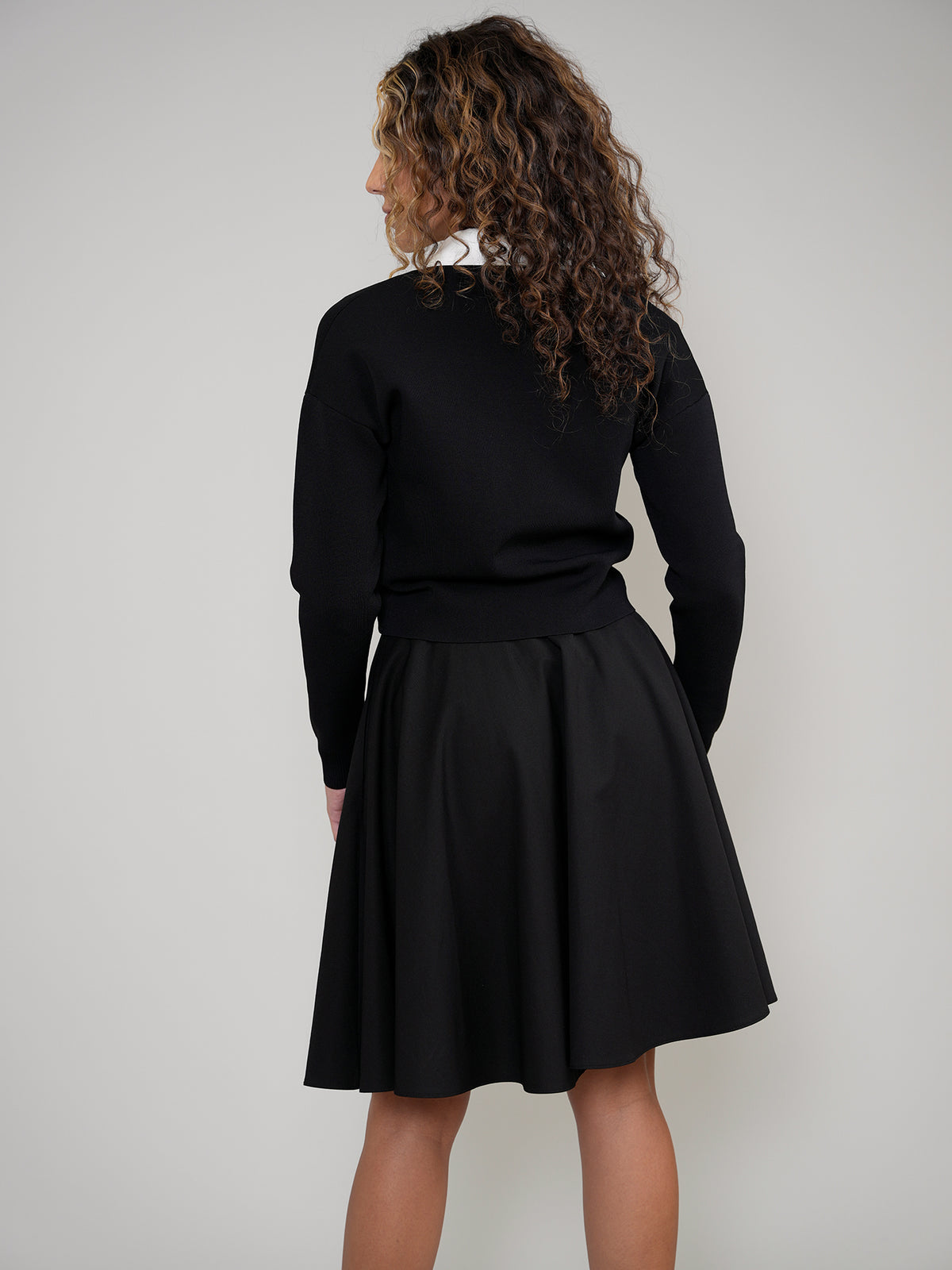 Aleeza Paris Knit Cropped Top – modest dress