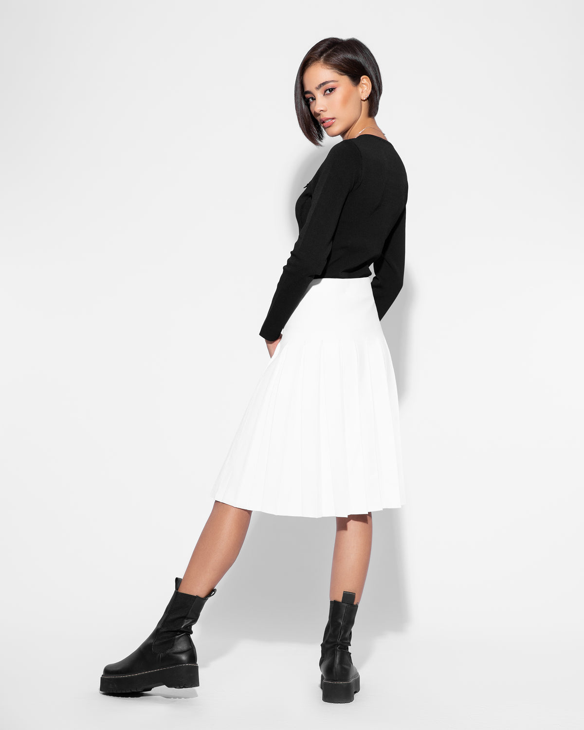 Aleeza Paris Pleated Wonder Skirt In Ivory/White – modest skirt in Ivory