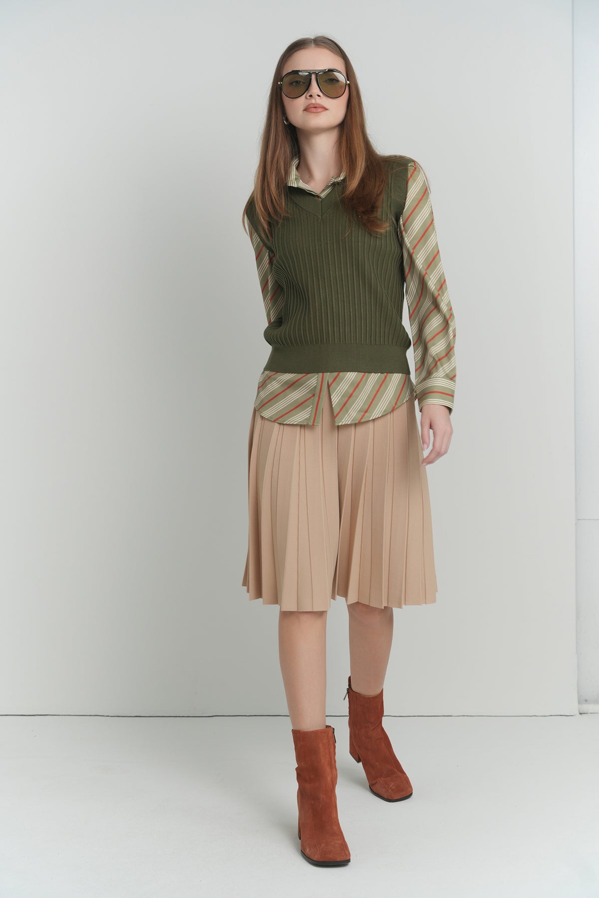 Aleeza Paris Sienna Ribbed Vest – modest top