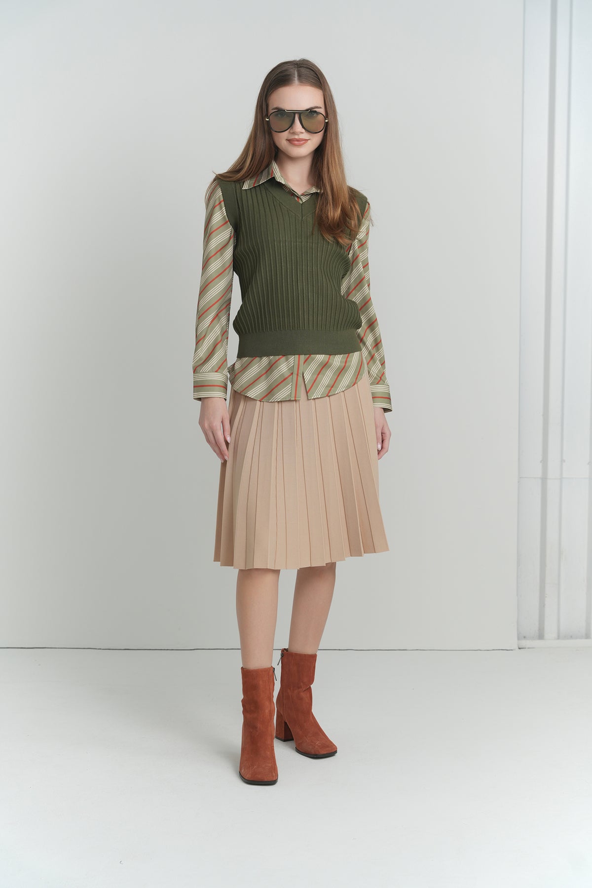 Aleeza Paris Sienna Ribbed Vest – modest top