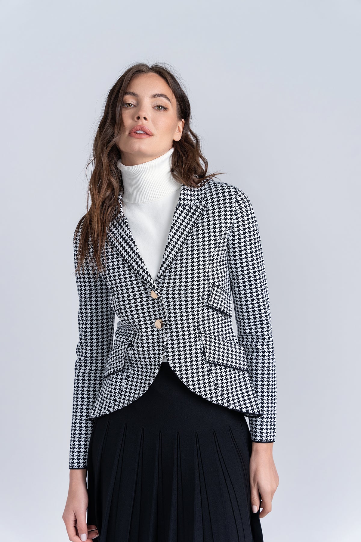 Aleeza Paris Baron Blazer – modest jacket in Houndstooth