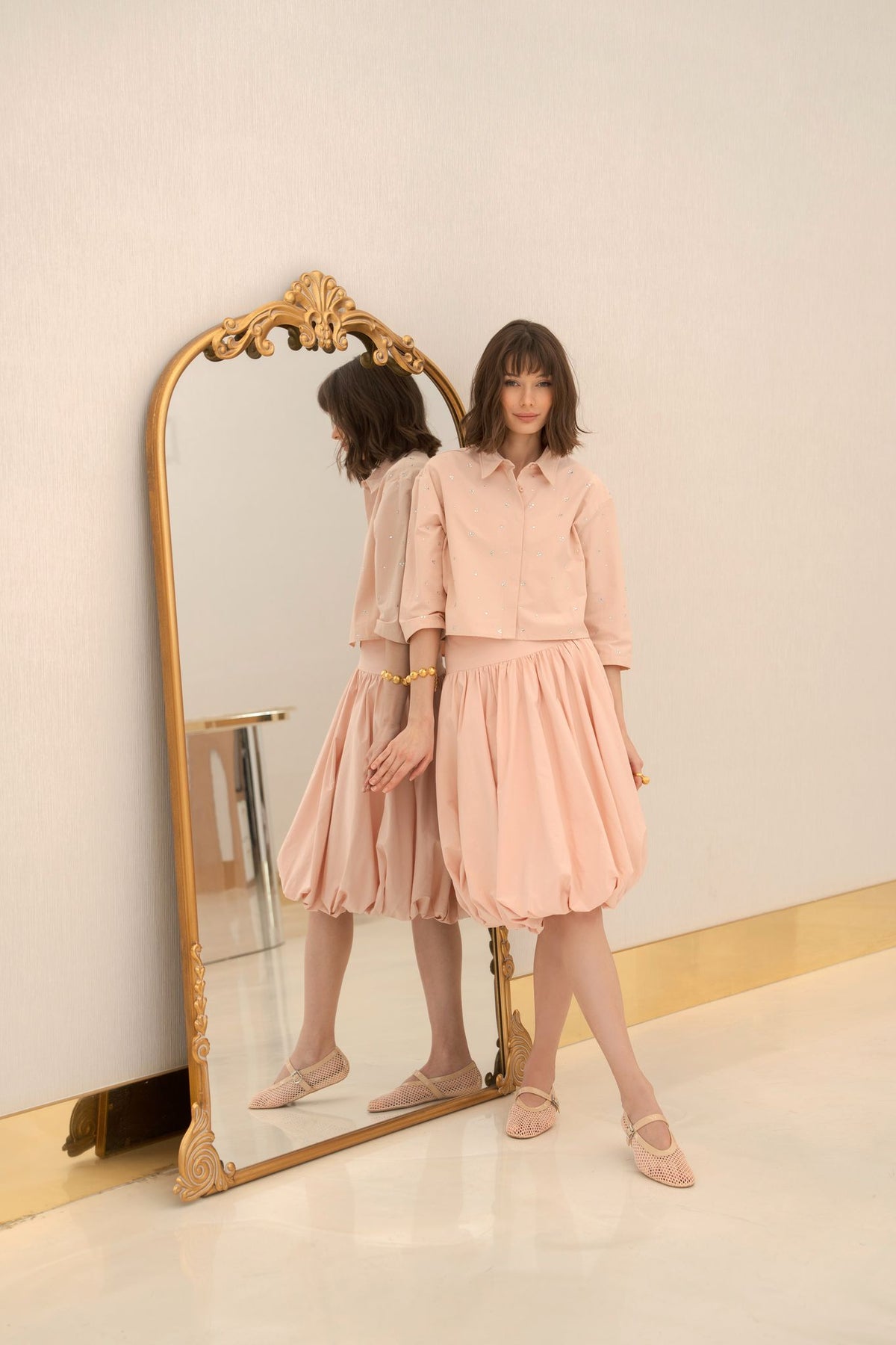 Aleeza Paris Bubble Set Shirt – modest top in Light Pink