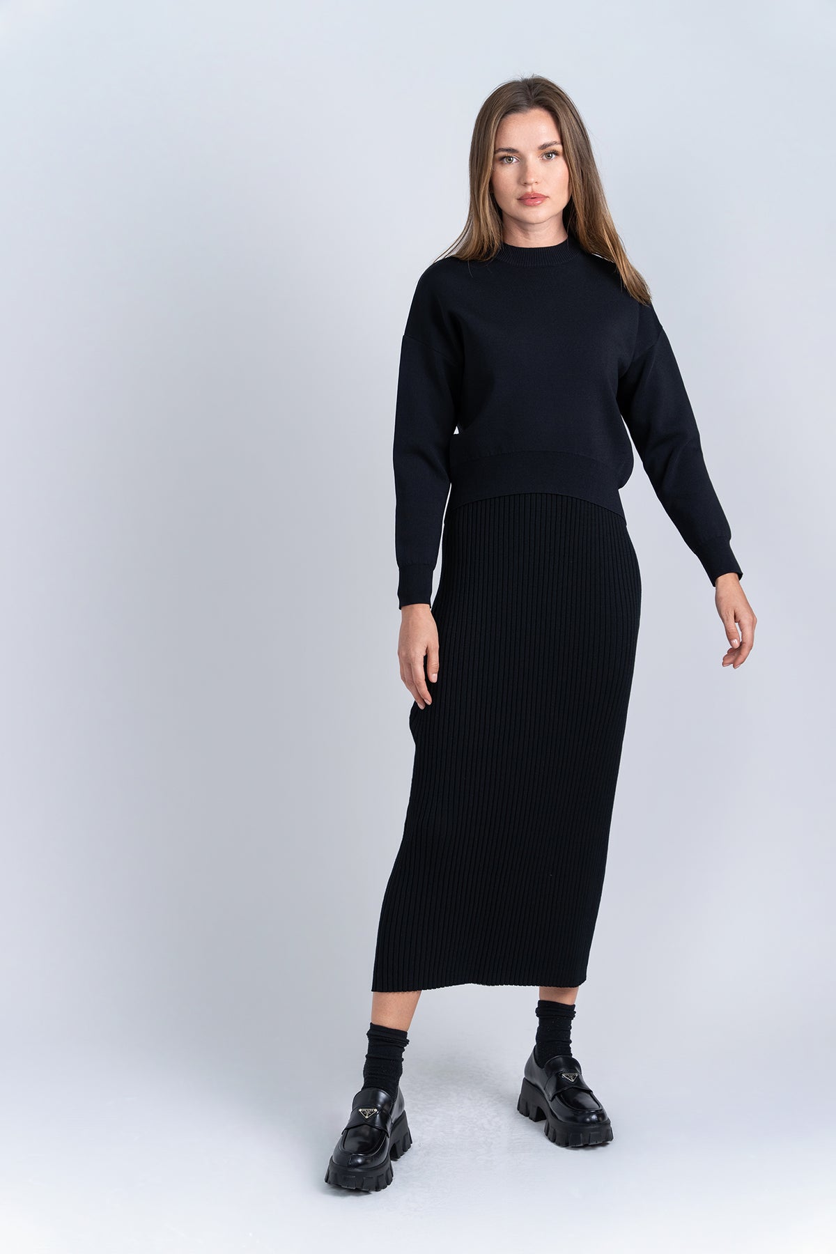 Aleeza Paris Classic Comfort Knit Top – modest top in Black