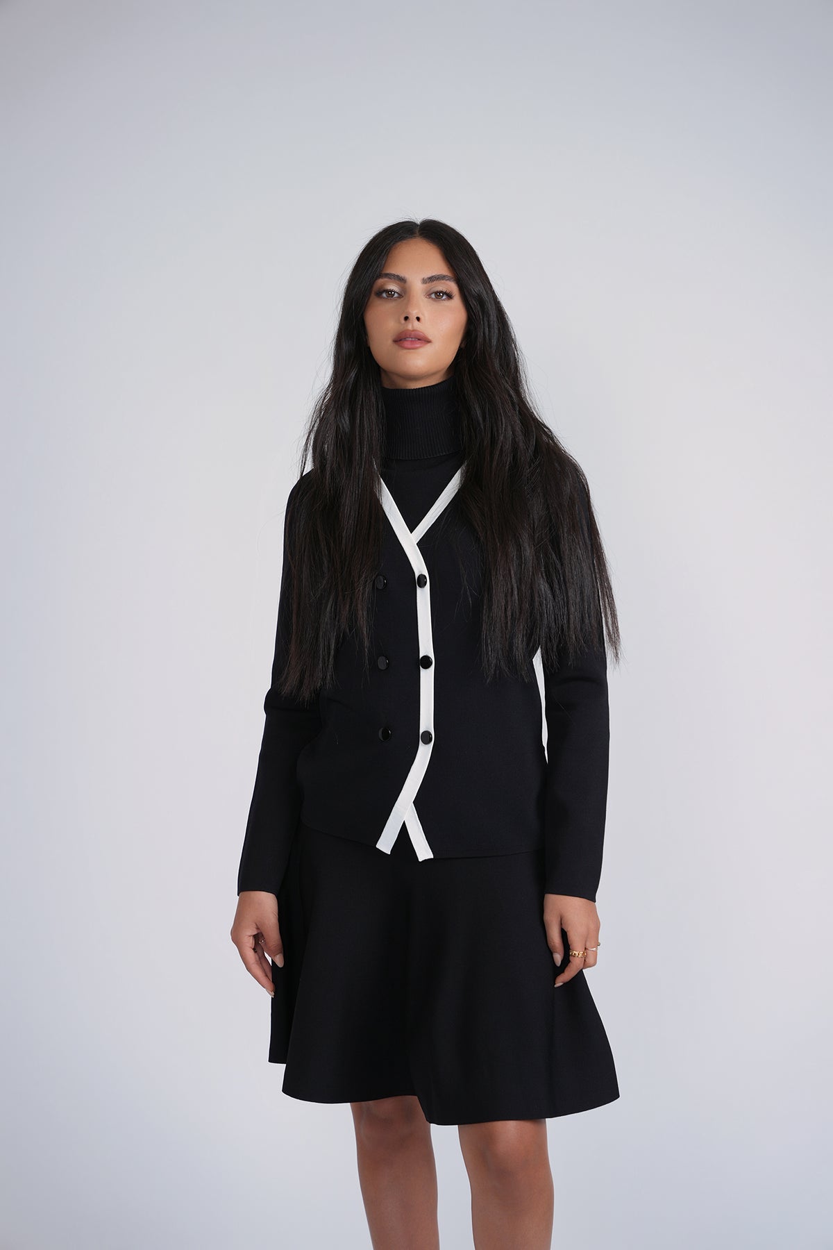 Aleeza Paris Effortless Cardigan – modest jacket in Black