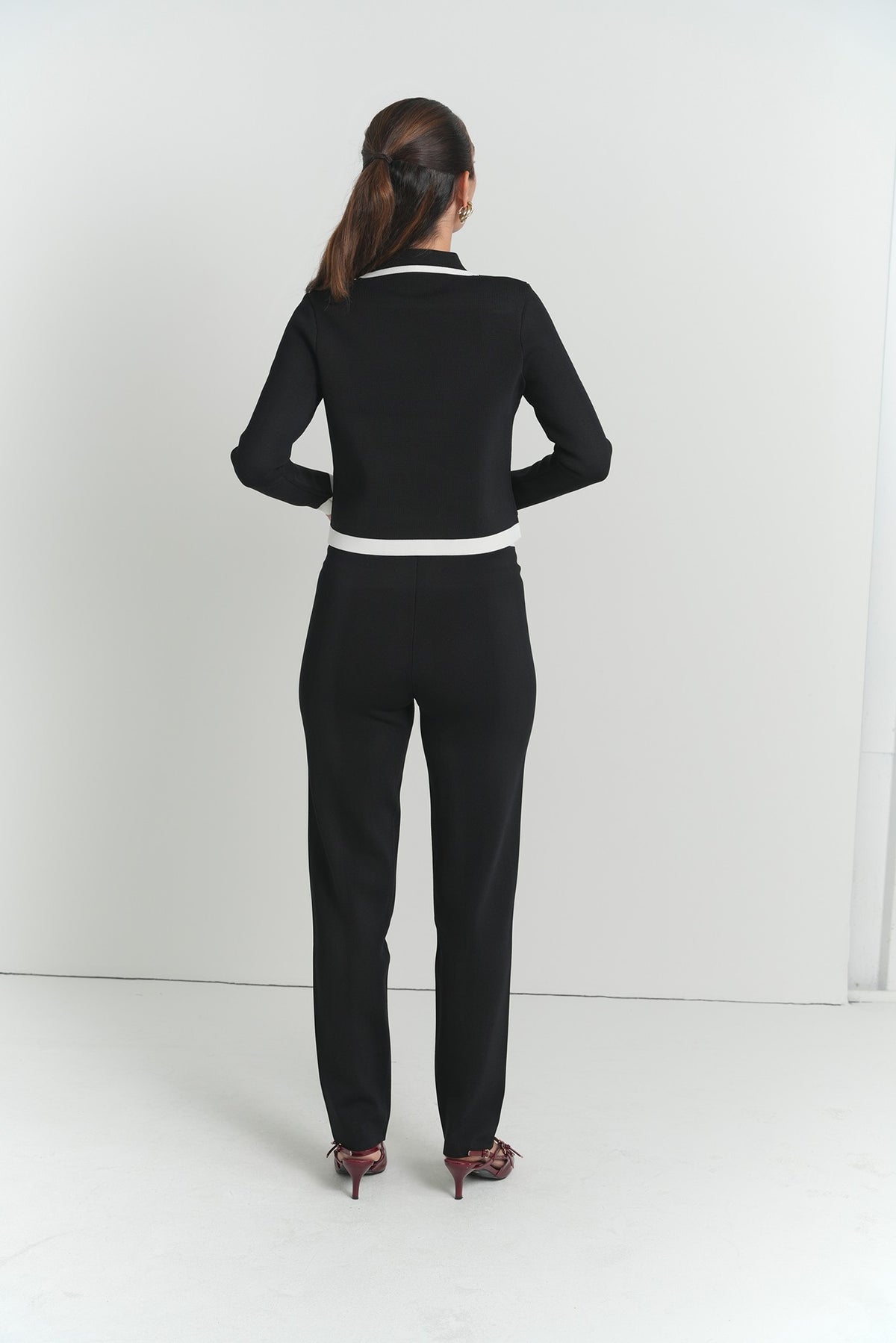 The Elodie Contrast Jacket in Black With White Edge – on model – ALEEZA PARIS