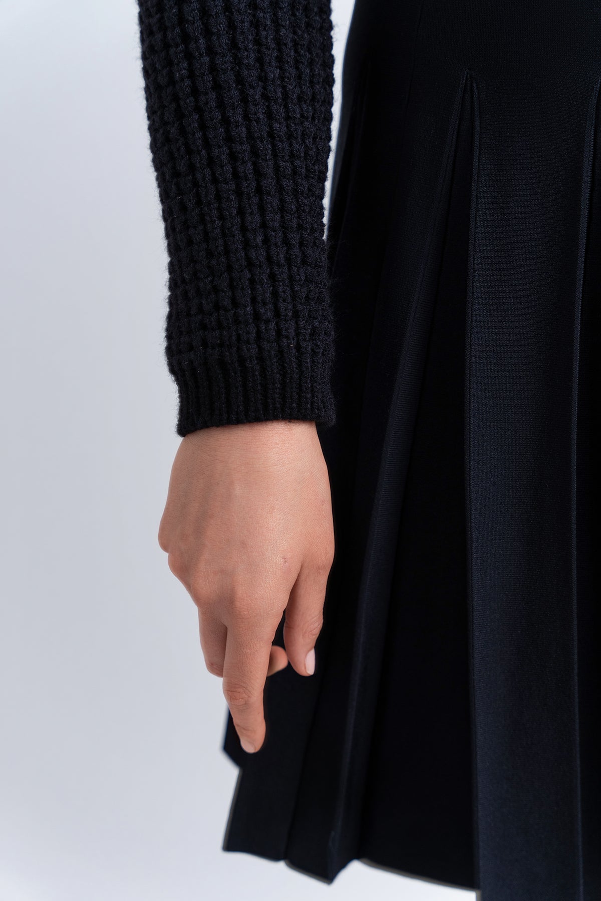 Aleeza Paris Sherry Jacket – modest top