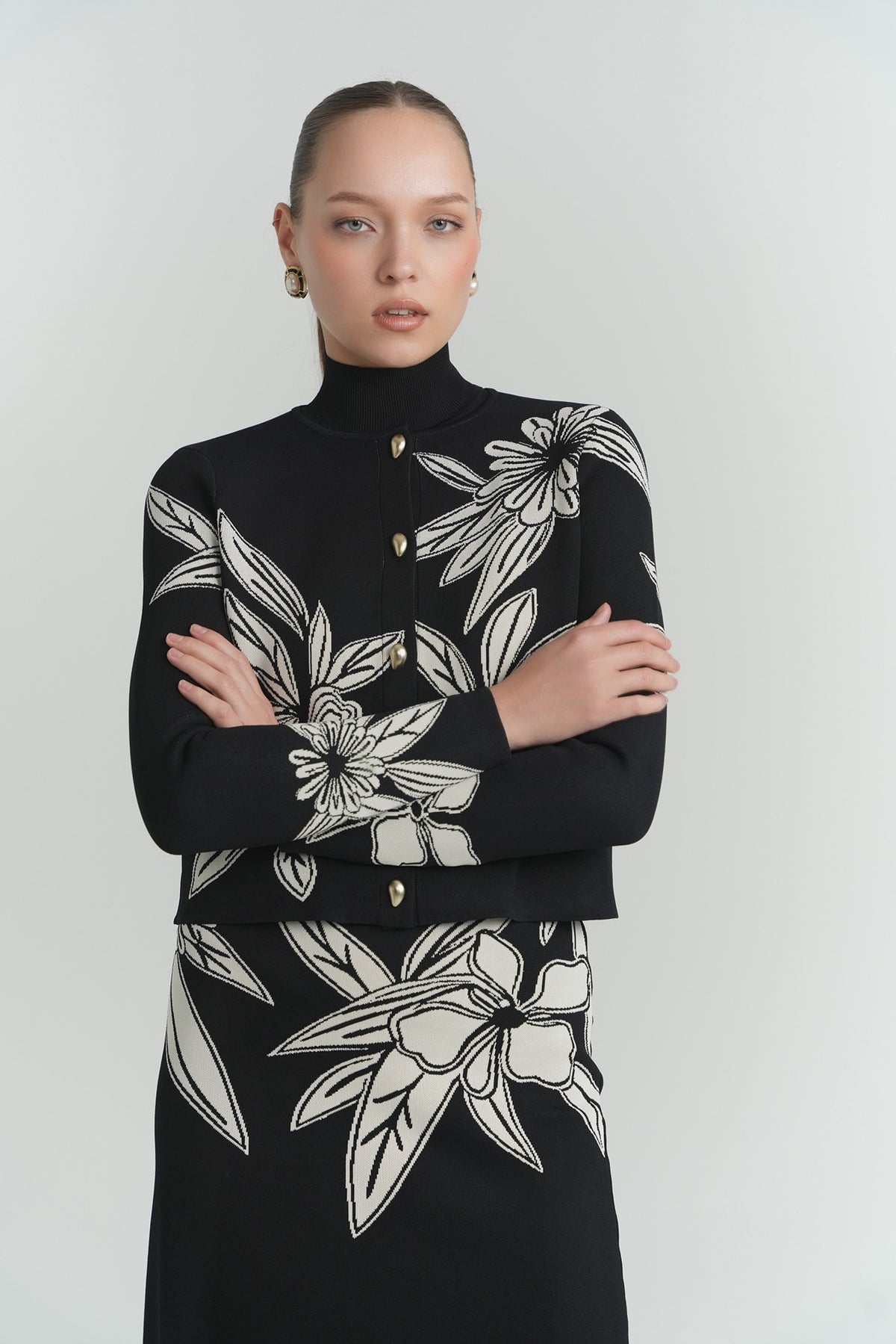 Sketch Floral Knit Top in Black With Cream Flowers – on model – ALEEZA PARIS