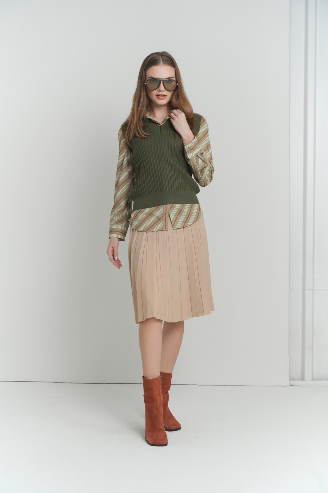 Striped Tammy Shirt – on model – ALEEZA PARIS