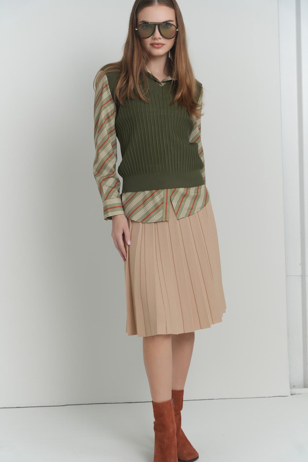 Striped Tammy Shirt – on model – ALEEZA PARIS