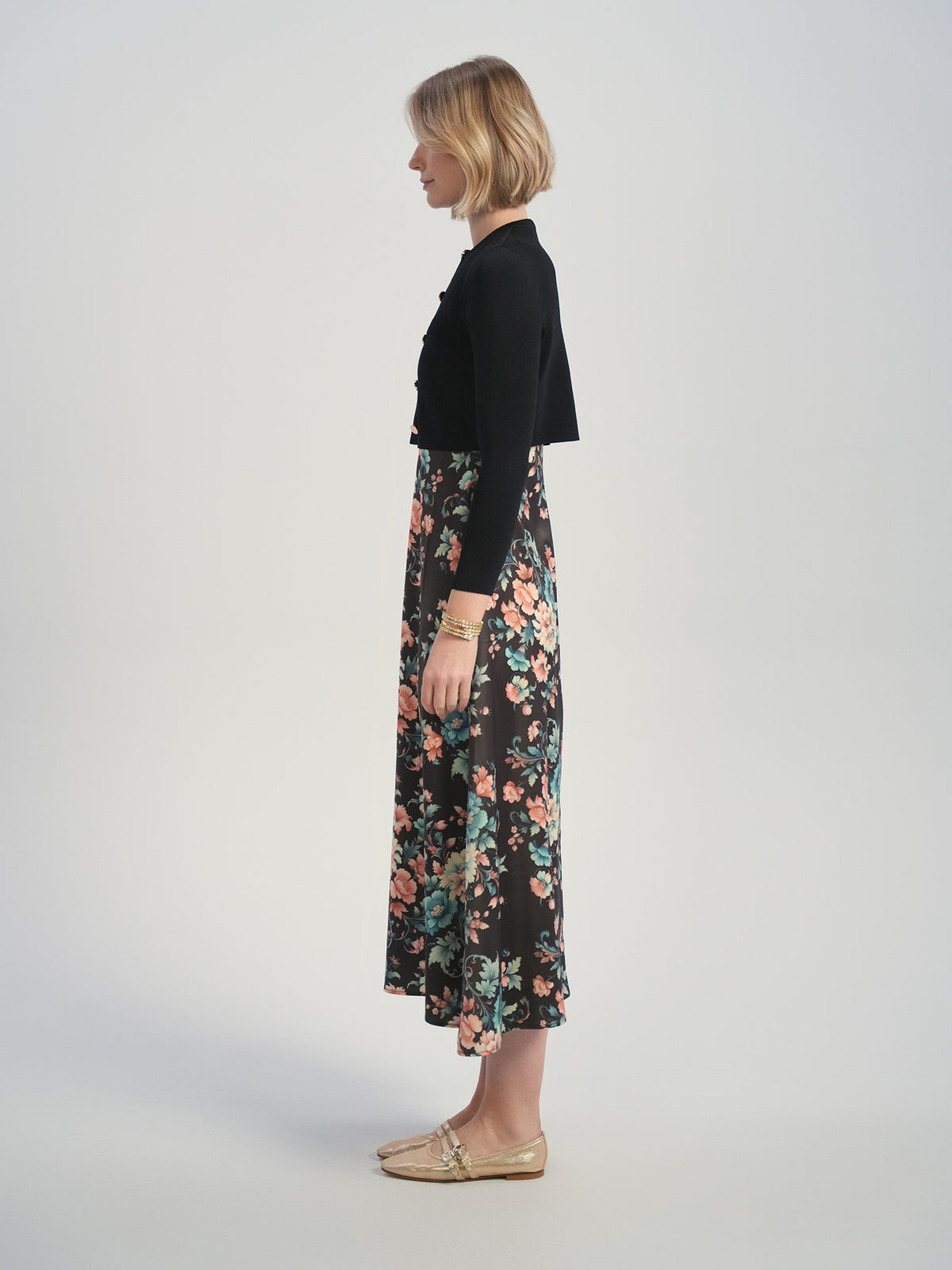 Aleeza Paris Yari Cropped Cardigan – modest top