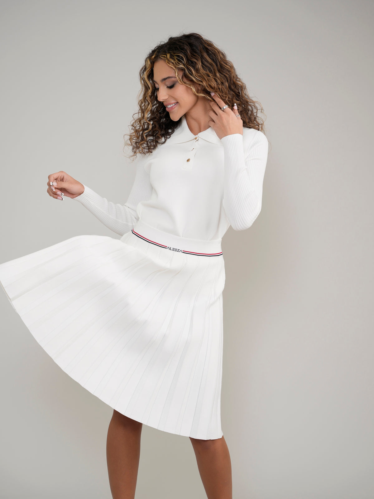 White Knit Pleated Tennis Skirt With Aleeza Strip by Aleeza Paris – modest skirt
