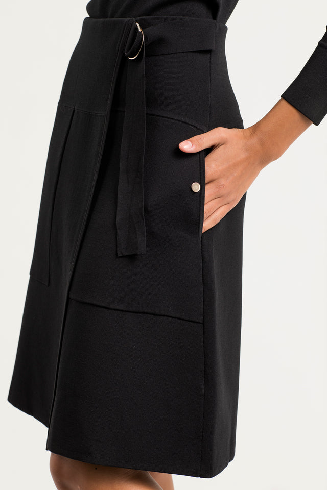 Pocket Skirt In Black