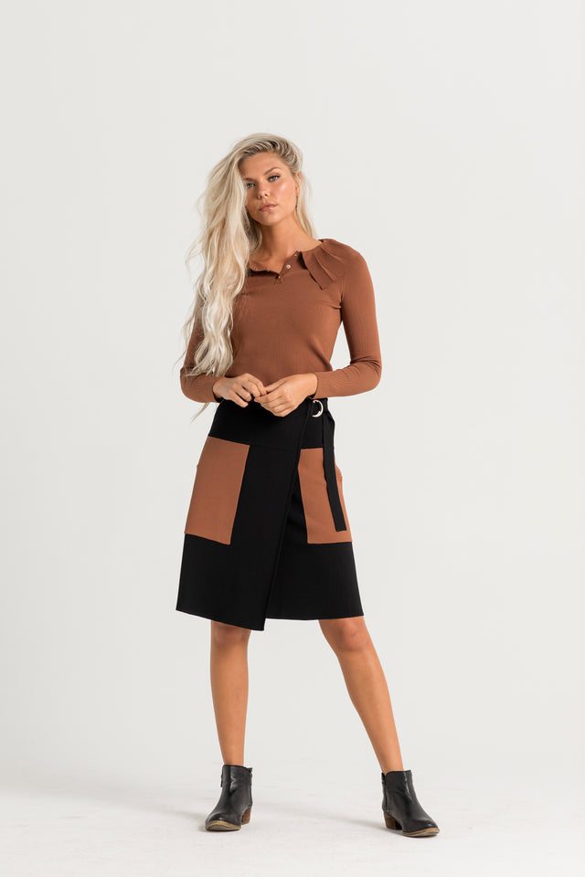 Pocket Skirt In Black/Cocoa