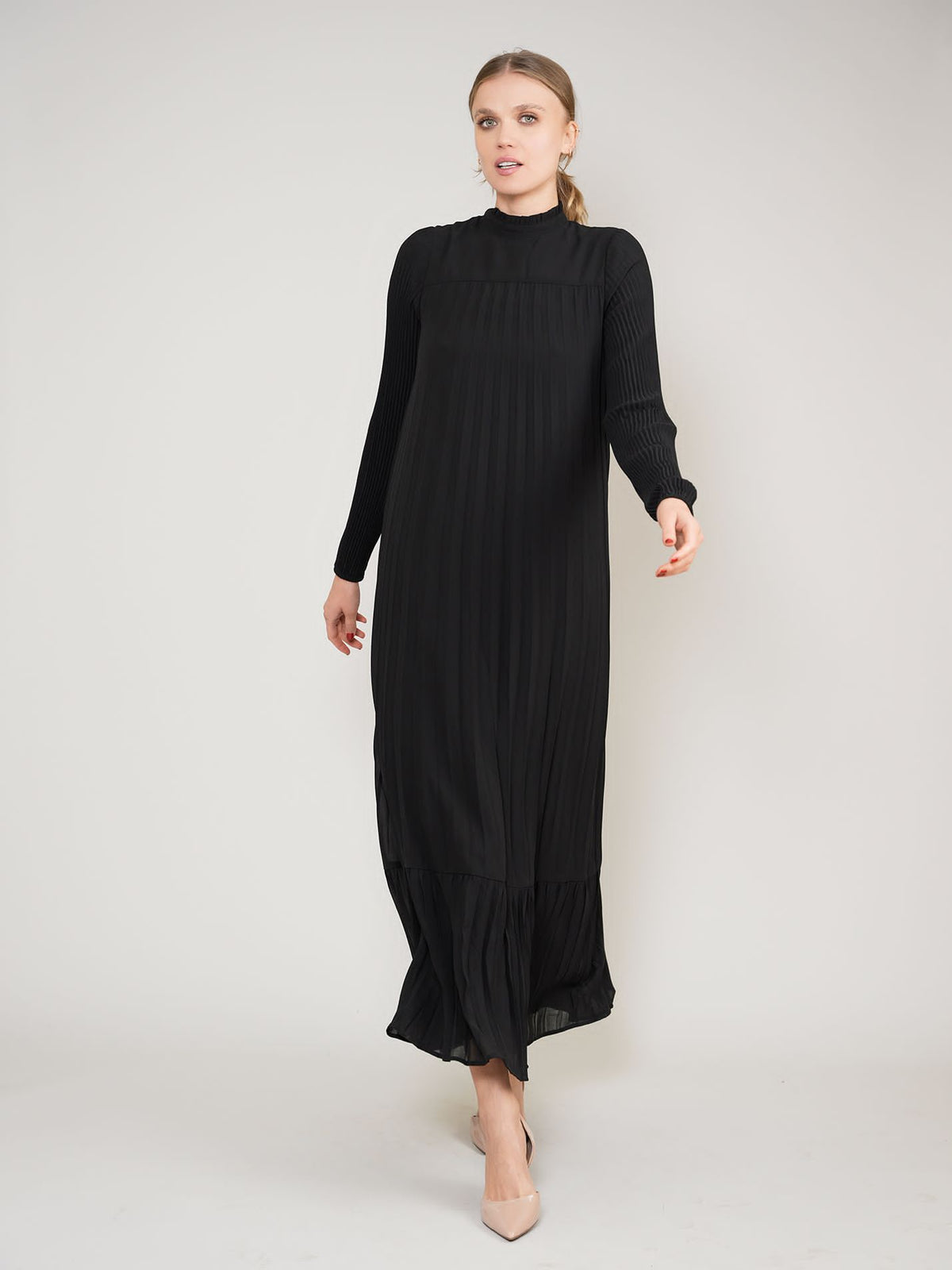 Aleeza Paris Estella Midi Dress – modest dress in Black
