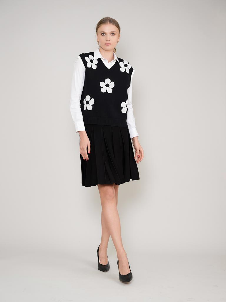 Aleeza Paris Flower Knit Sleeveless Vest – modest dress in Black W/ Ivory Flowers