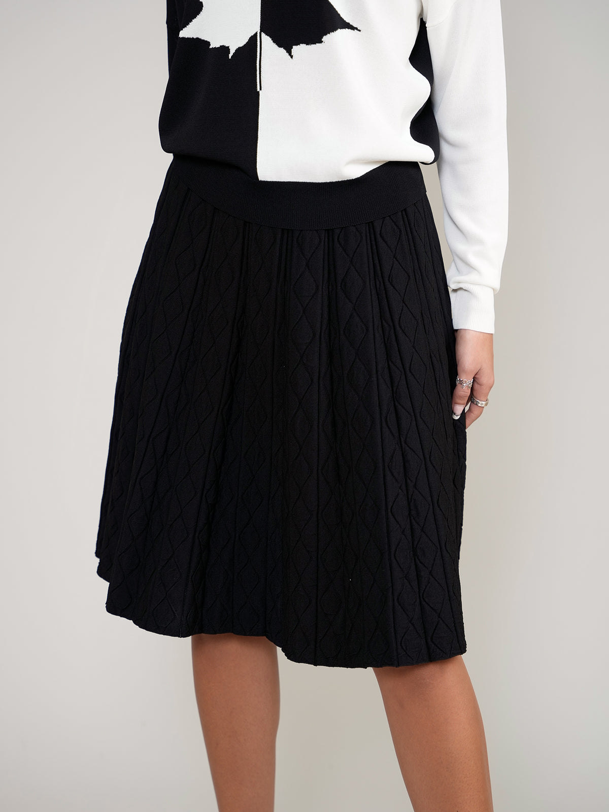 Aleeza Paris Diamond Pleated Aline Skirt – modest skirt in Dusty Pink