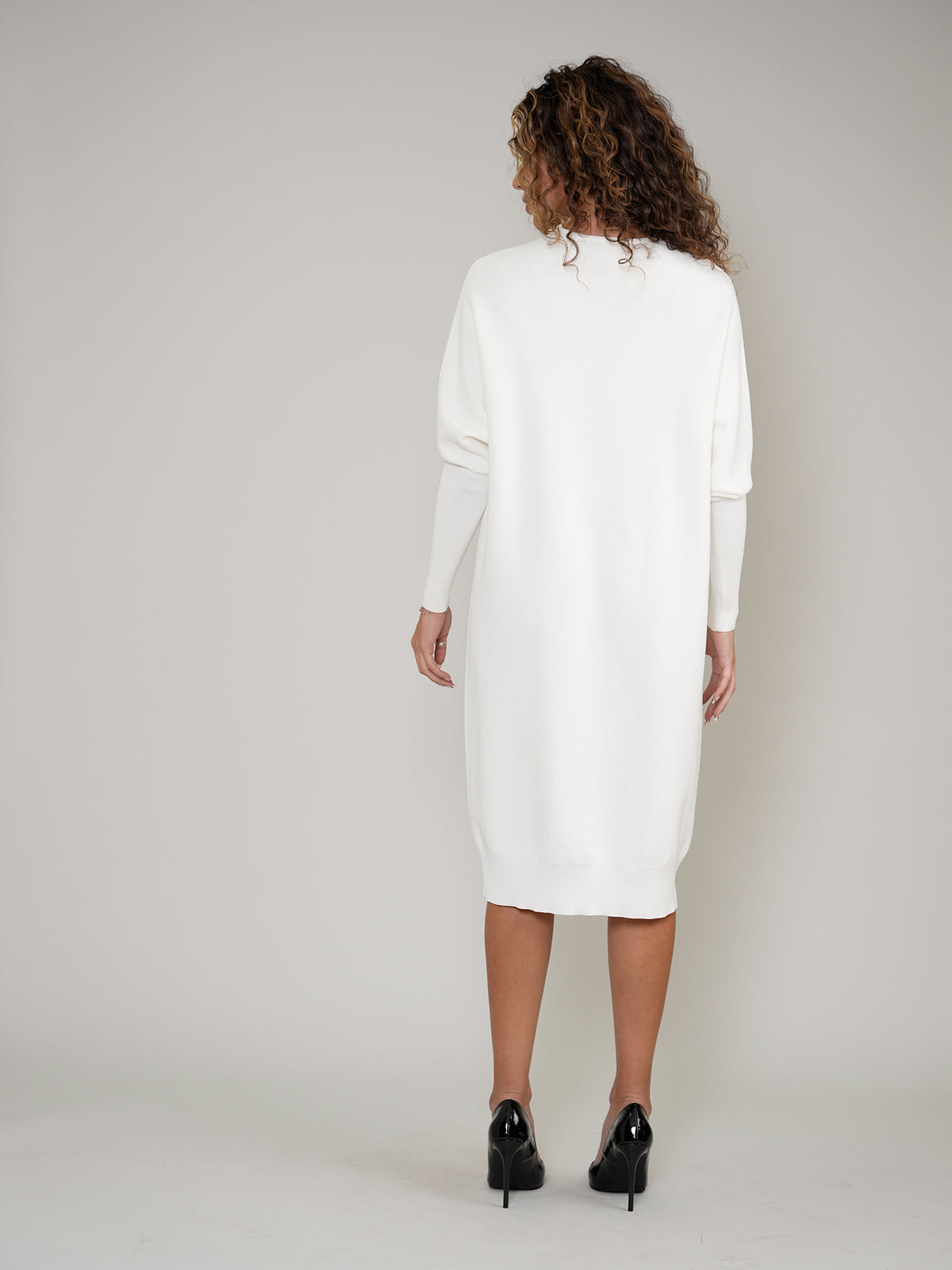 Aleeza Paris Knit Dress with Pockets – modest dress