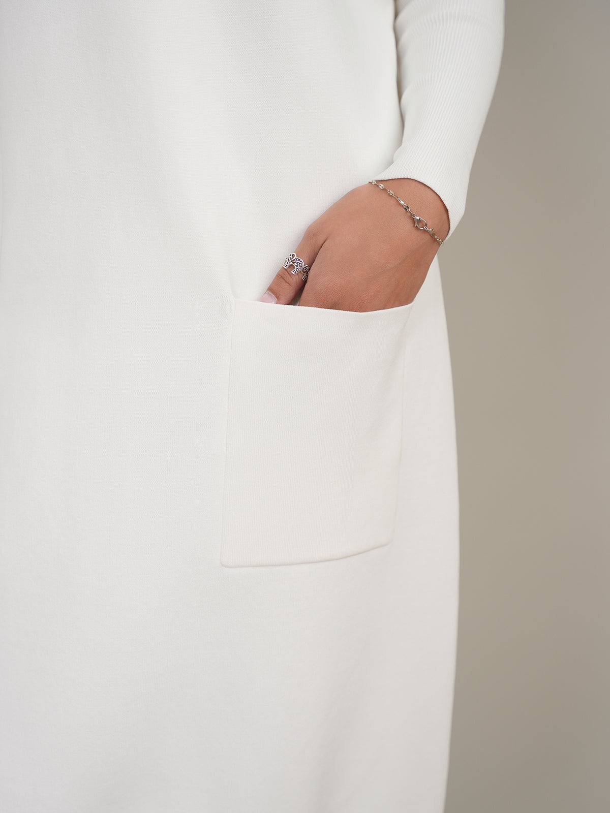 Aleeza Paris Knit Dress with Pockets – modest dress